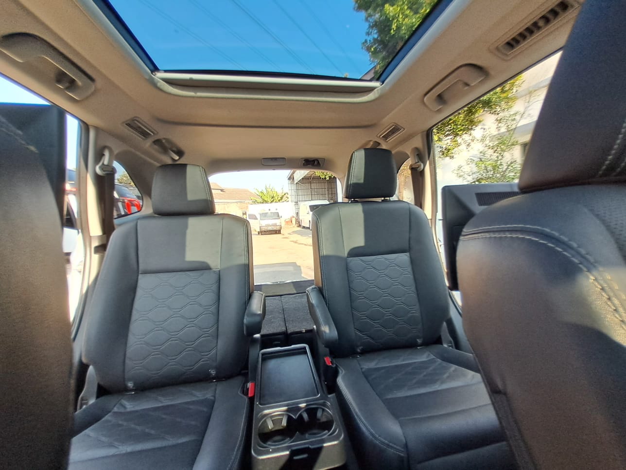 Rental Innova Zenix Bandung